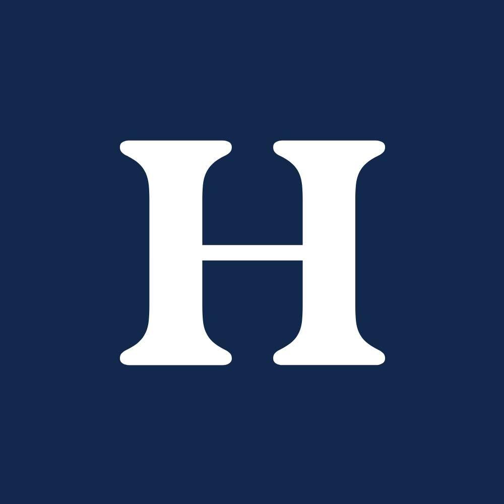 Hollings Pet logo