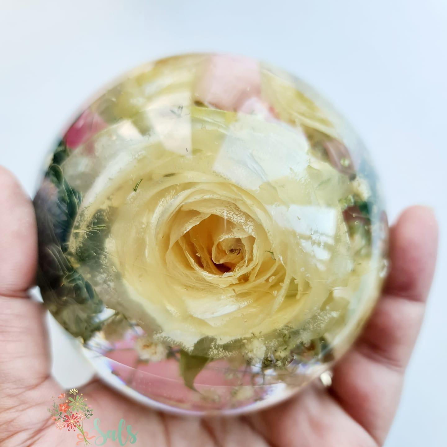 Sals Forever Flowers logo